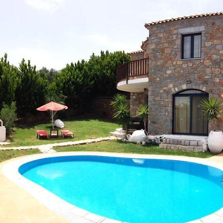 Niriides Villas Old Listing Herszonisszosz Kültér fotó