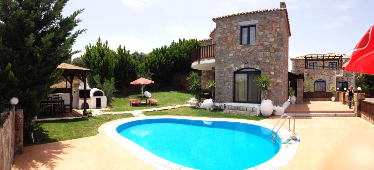 Niriides Villas Old Listing Herszonisszosz Kültér fotó
