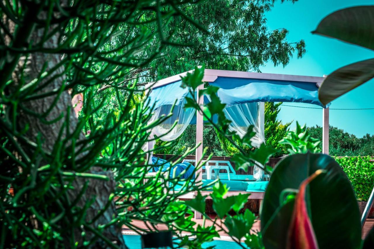 Niriides Villas Old Listing Herszonisszosz Kültér fotó