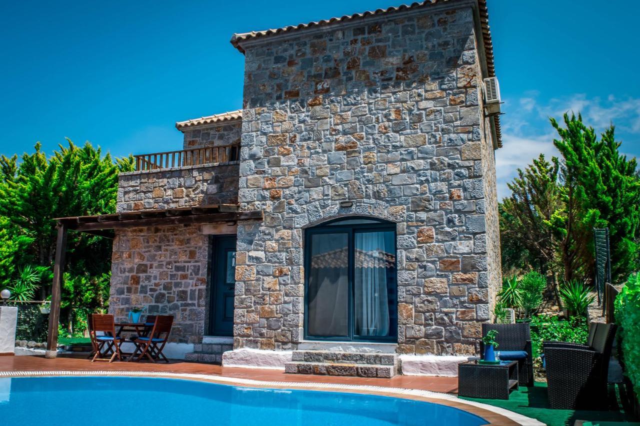 Niriides Villas Old Listing Herszonisszosz Kültér fotó