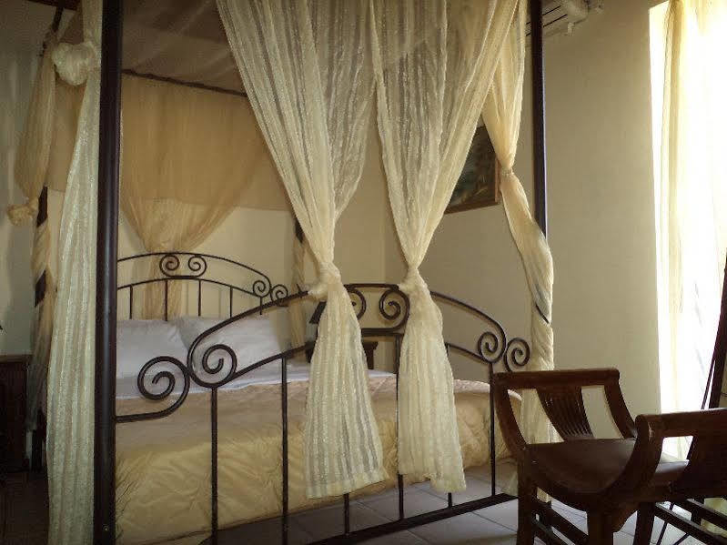 Niriides Villas Old Listing Herszonisszosz Kültér fotó