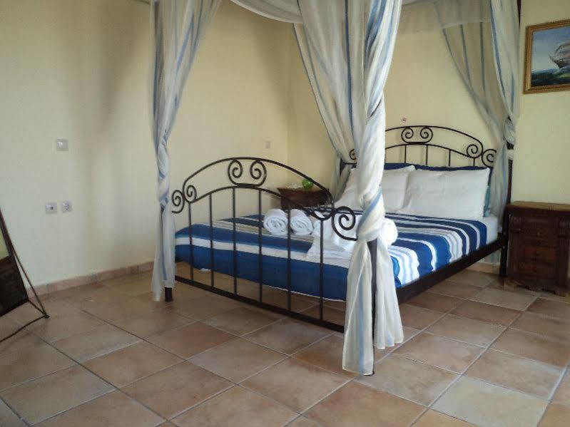 Niriides Villas Old Listing Herszonisszosz Kültér fotó